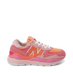 New Balance Sneakers - Size 7